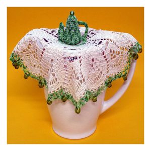 Jug Cover with Teapot Centre